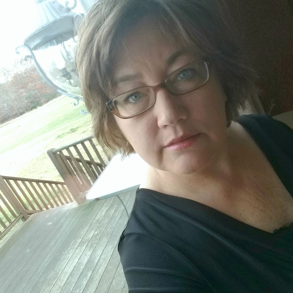 Meet your Posher, Paula